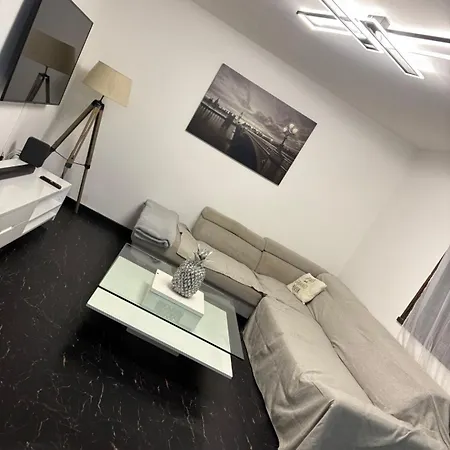 T2 Centre Apartman