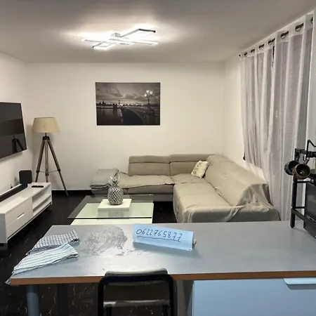T2 Centre Apartman *